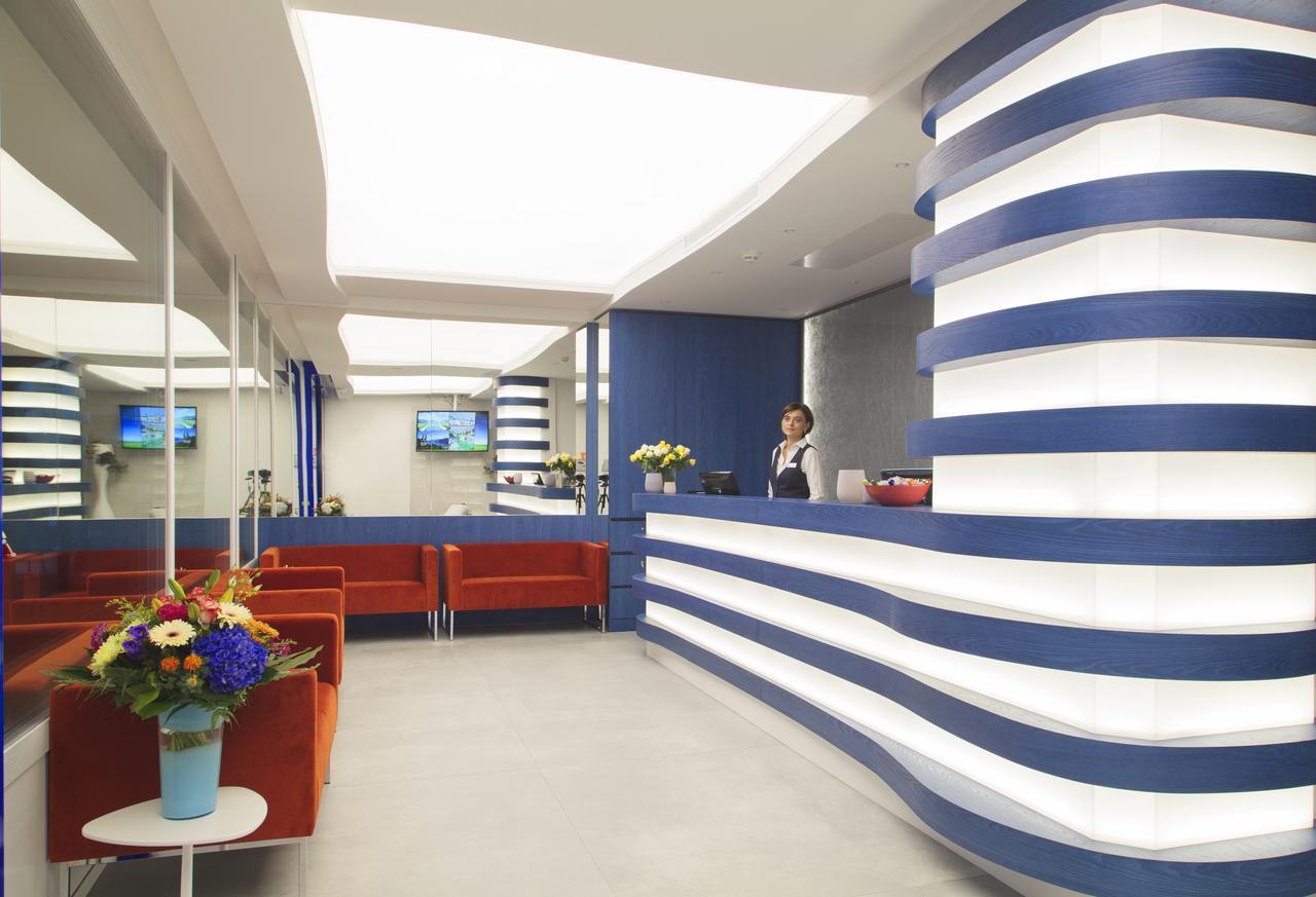 Hotel City Локарно Екстериор снимка