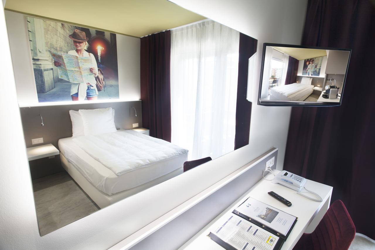 Hotel City Локарно Екстериор снимка